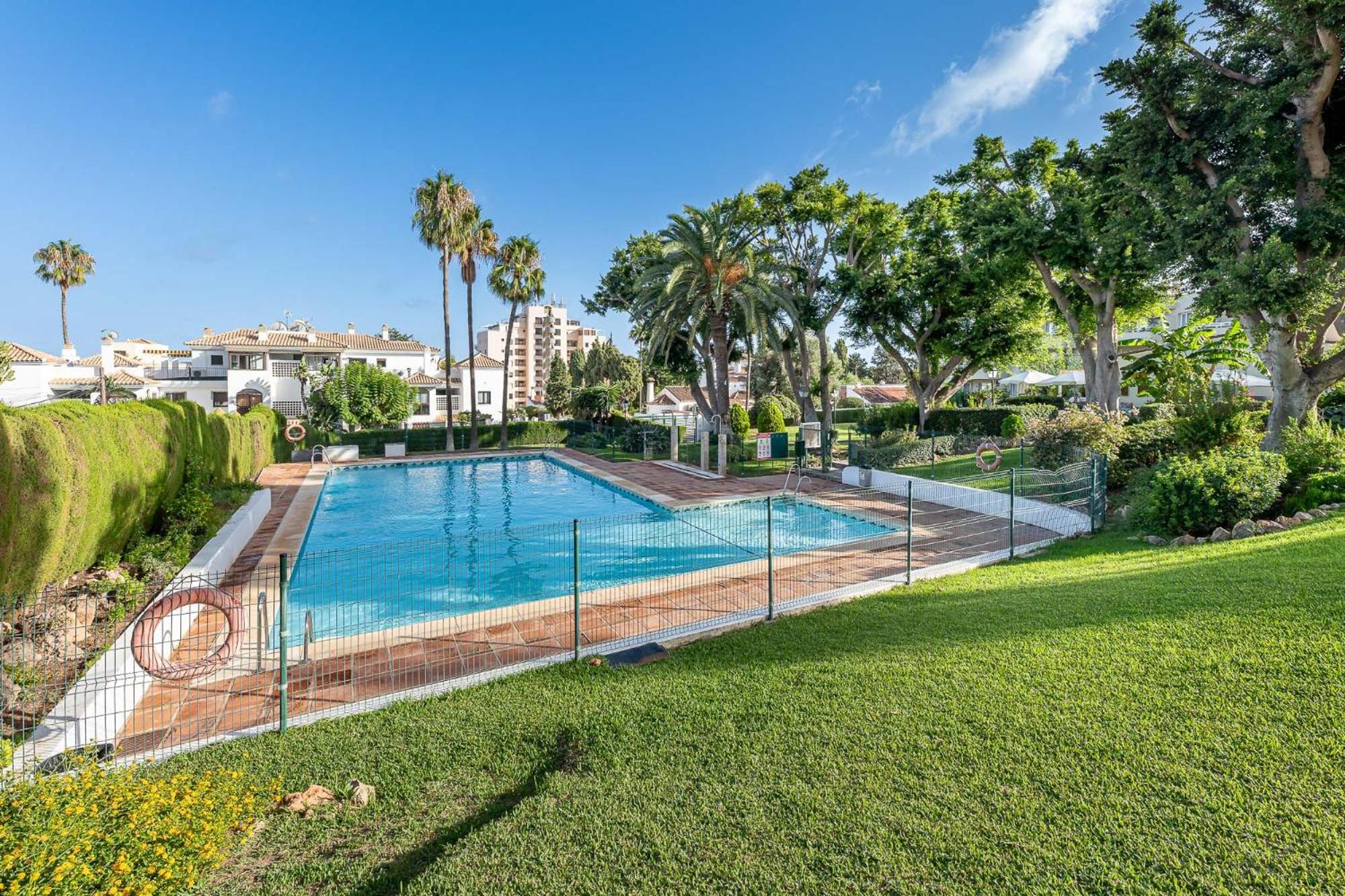Carihuela Torremolinos With Pool And Free Parking 5 M Beach Exterior photo