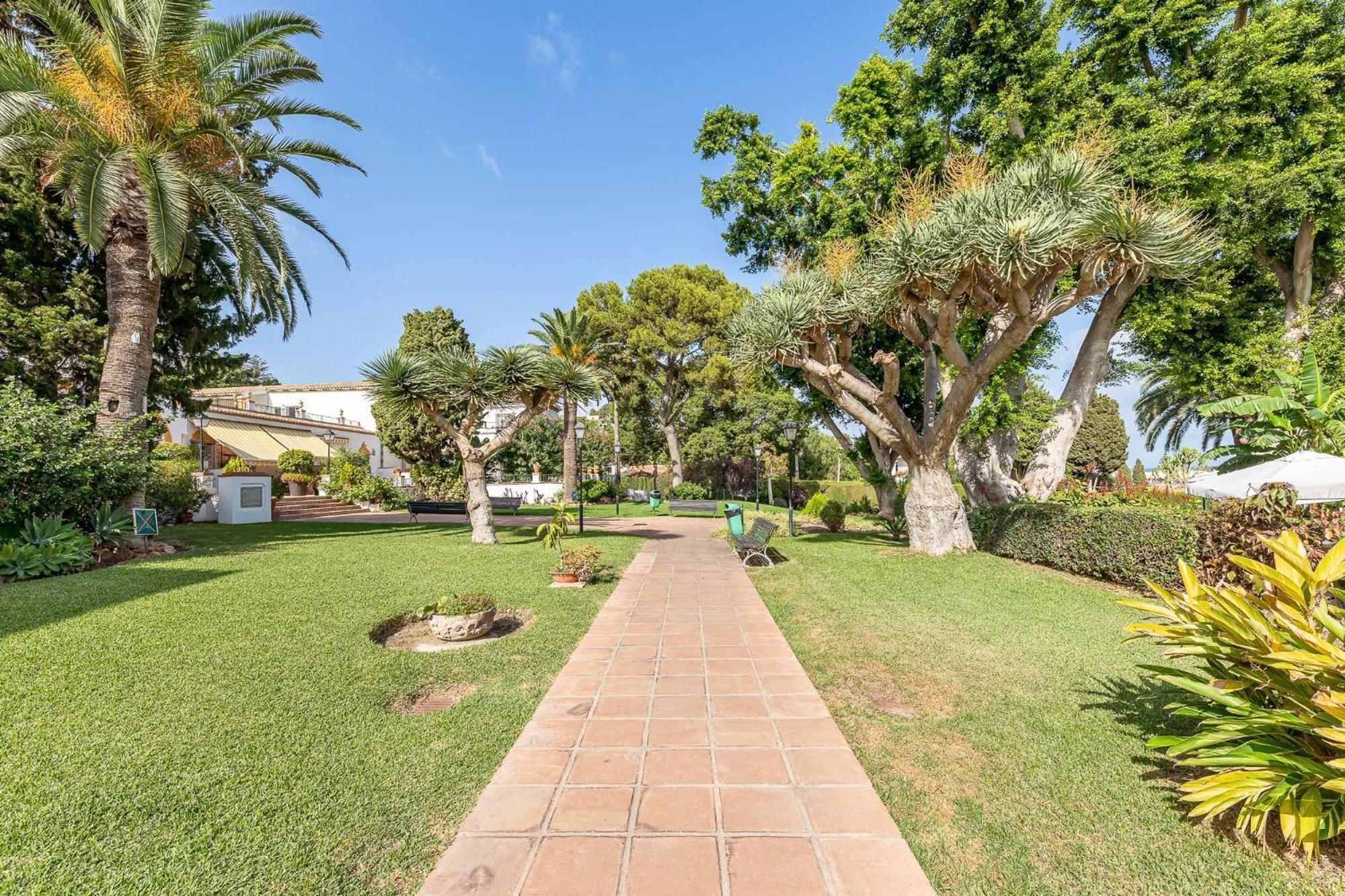 Carihuela Torremolinos With Pool And Free Parking 5 M Beach Exterior photo